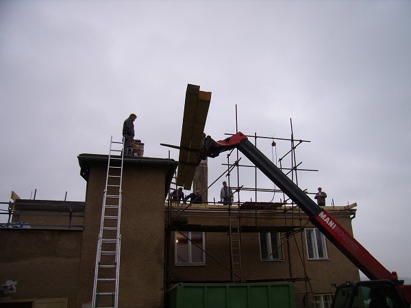 Oprava farní střechy 30. 4. 2008